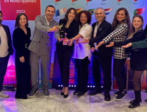 DeFacto’ya ‘Türkiye’nin En Mutlu İşyeri’ ödülü