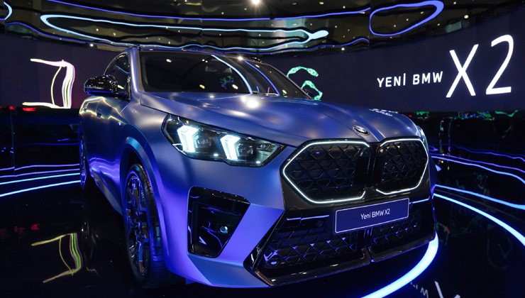 Yeni BMW X2 CI Bloom’da Sanatseverlerle Buluşuyor