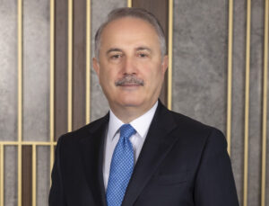 VakıfBank, Abdi Serdar Üstünsalih ile devam dedi