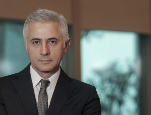 Garanti BBVA, nakdi kredi büyüklüğü ile liderliğini korudu
