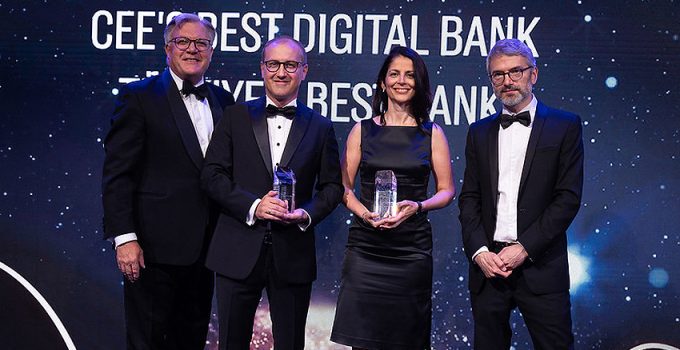 İş Bankası’na Orta ve Doğu Avrupa’nın en iyi dijital bankası ödülü