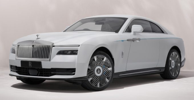 Rolls-Royce baharın zarafetini geleceğe taşıyor