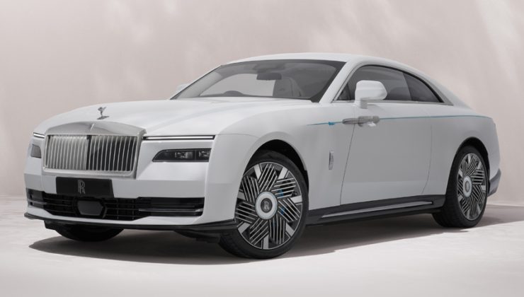 Rolls-Royce baharın zarafetini geleceğe taşıyor