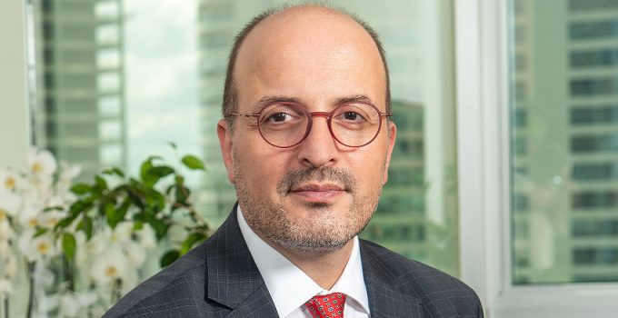 Türk Reasürans’ta bayrak değişimi